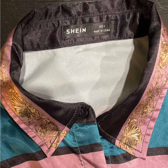 Abstract Button Up - Picture 2 of 2